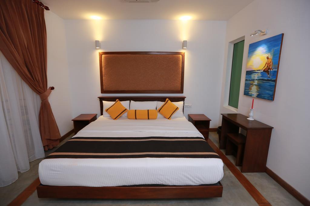 Refresh Hotel Hikkaduwa Kültér fotó