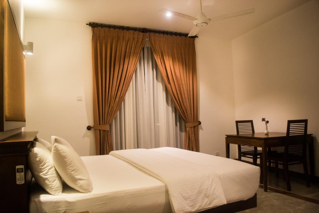 Refresh Hotel Hikkaduwa Szoba fotó